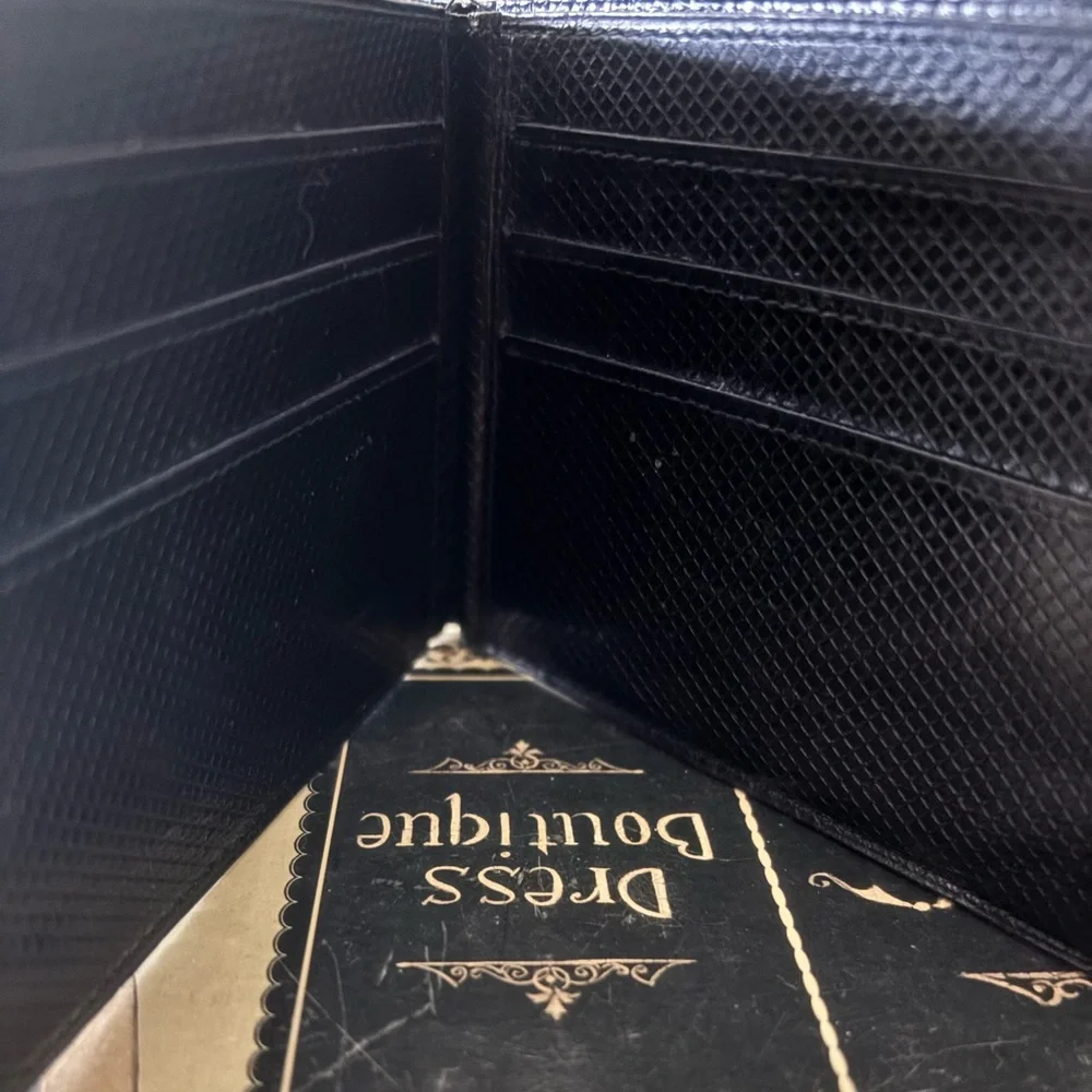 Bottega Veneta Black Leather Wallet 6 card slots made in Italy